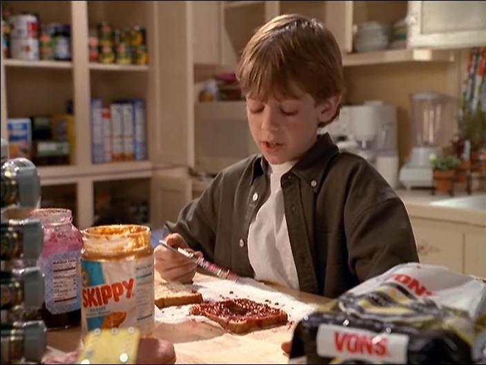 Кадр из фильма Дорогая, мы себя уменьшили / Honey, We Shrunk Ourselves (1997)