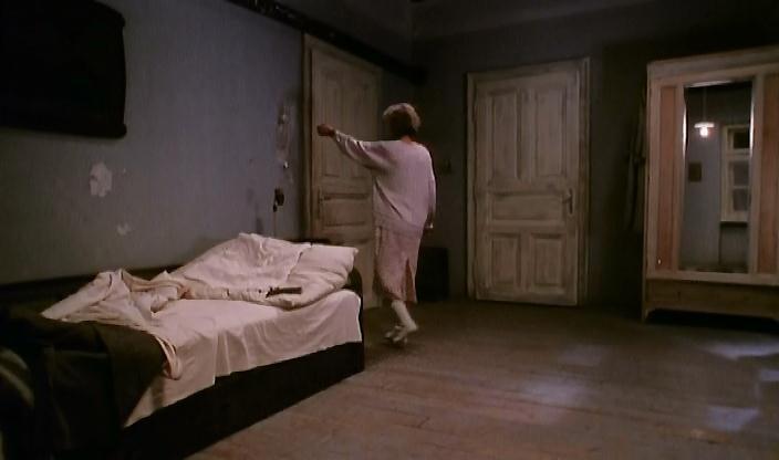 Кадр из фильма Длинные сумерки / Hosszu alkony (1997)