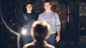 Кадры из фильма Знаки / Signs (2002)