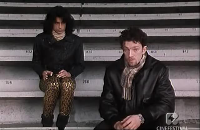 Кадр из фильма Каким ты меня хочешь / Come mi vuoi (1997)