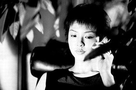 Кадр из фильма Июньский змей / Rokugatsu no hebi (2002)