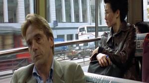 Кадры из фильма Китайская шкатулка / Chinese Box (1997)