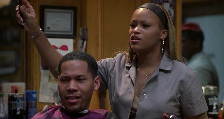 Кадр из фильма Парикмахерская / Barbershop (2002)