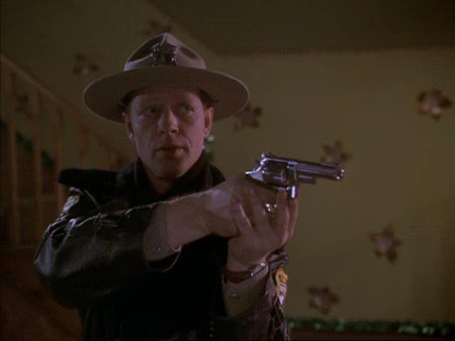 Кадр из фильма Чудеса на Новый год / Dinner at Fred's (1997)