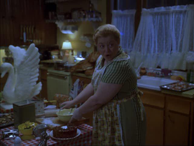 Кадр из фильма Чудеса на Новый год / Dinner at Fred's (1997)