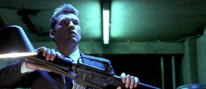 Кадр из фильма Грязные делишки / Dirty Deeds (2002)