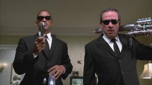 Кадры из фильма Люди в черном 2 / Men in Black 2 (2002)