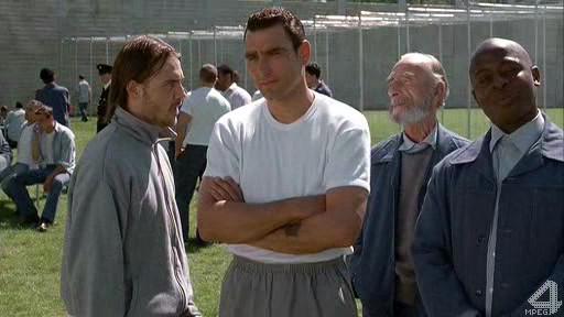 Кадр из фильма Костолом / Mean Machine (2002)