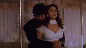 Кадры из фильма Сумасшедшее сердце / Dil To Pagal Hai (1997)