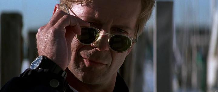 Кадр из фильма Шакал / The Jackal (1997)