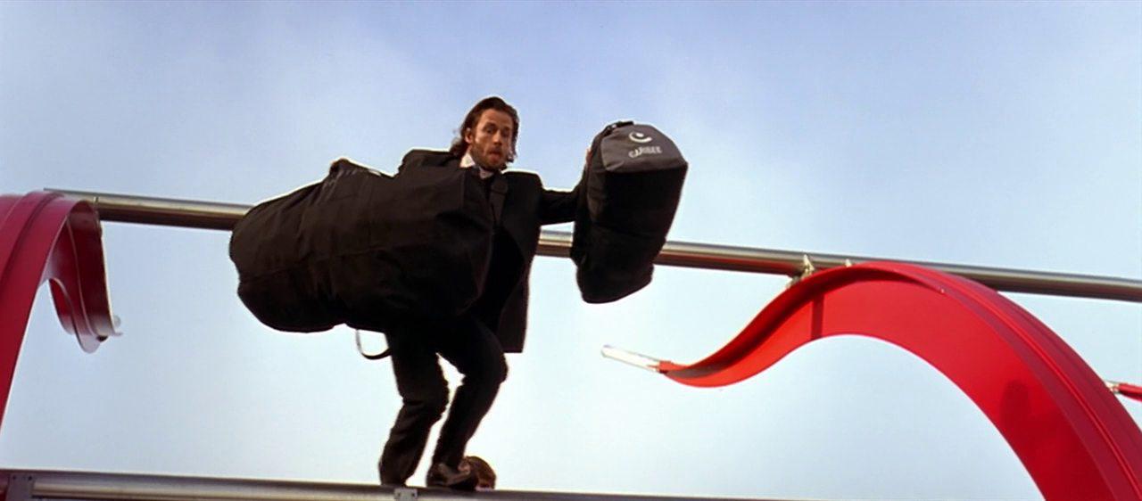 Кадр из фильма Слово вора / The Hard Word (2002)
