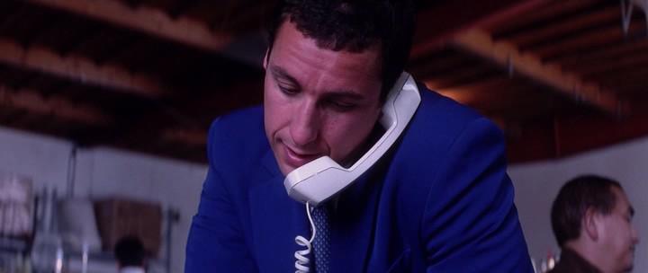 Кадр из фильма Любовь сбивающая с ног / Punch-Drunk Love (2002)