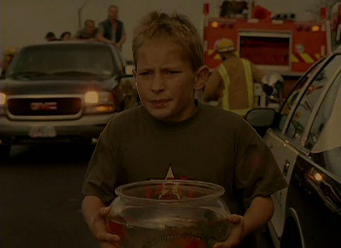 Кадр из фильма Суперпожар / Superfire (2002)