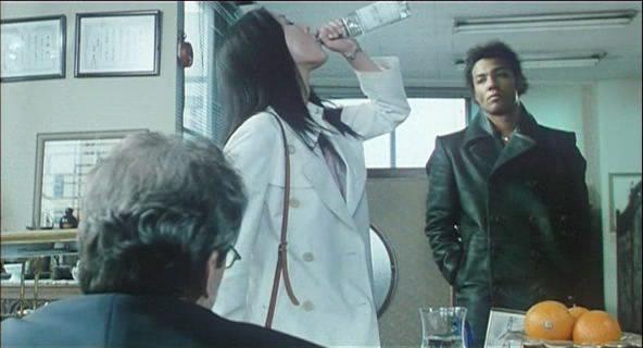 Кадр из фильма Город потерянных душ / Hyôryû-gai (2002)