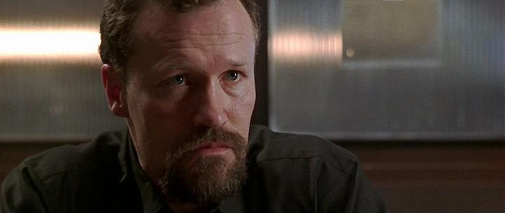 Кадр из фильма Убийцы на замену / The Replacement Killers (1998)
