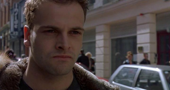 Кадр из фильма Мститель / The Escapist (2002)