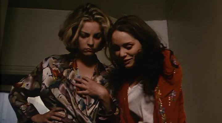 Кадр из фильма Оставленный багаж / Left Luggage (1998)