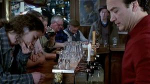 Кадры из фильма Золото на улицах / Gold in the Streets (1998)