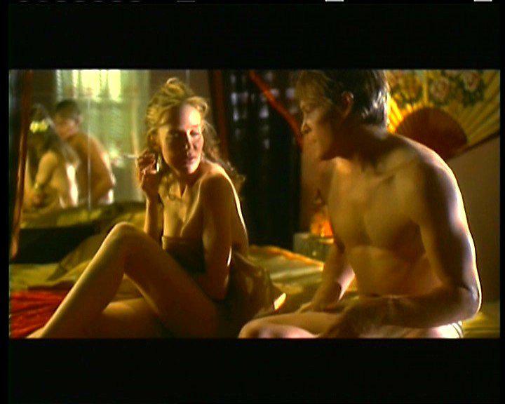 Кадр из фильма Кровь с молоком / Six Ways To Sunday (1998)