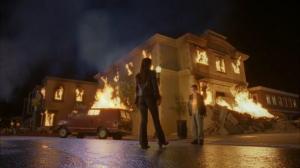 Кадры из фильма Воспламеняющая взглядом 2 / Firestarter 2: Rekindled (2002)
