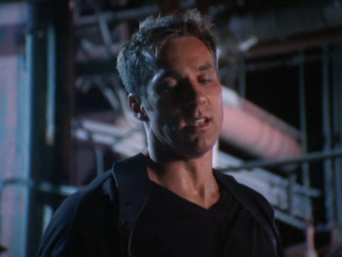 Кадр из фильма Отмщение / Recoil (1998)