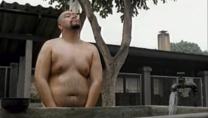 Кадр из фильма Выродки / Nor chor (2002)