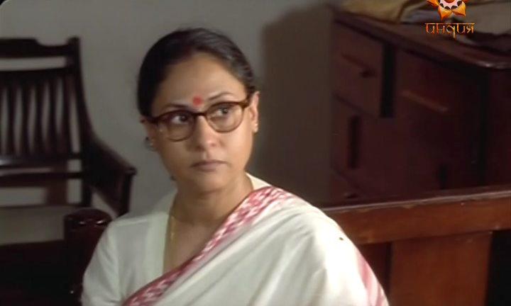 Кадр из фильма Мать земли / Hazaar Chaurasi Ki Maa (1998)
