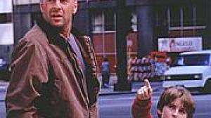 Кадры из фильма Меркурий в опасности / Mercury Rising (1998)