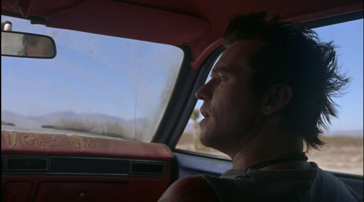 Кадр из фильма Море Солтона / The Salton Sea (2002)