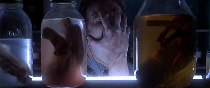 Кадр из фильма Ночное дежурство / Nightwatch (1998)