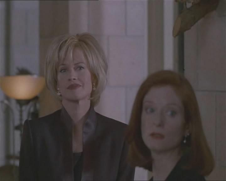 Кадр из фильма Заговор / Shadow of Doubt (1998)
