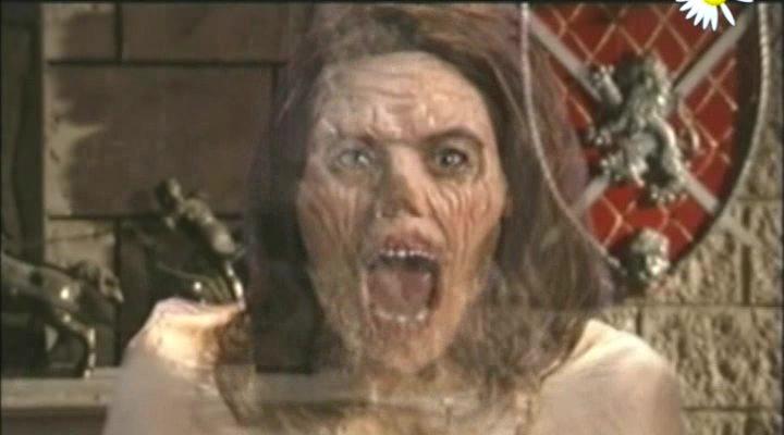 Кадр из фильма 13 эротических призраков / Thirteen Erotic Ghosts (2002)
