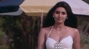 Кадры из фильма Никто не сравнится с нами / Humse Badhkar Kaun: The Entertainer (1998)