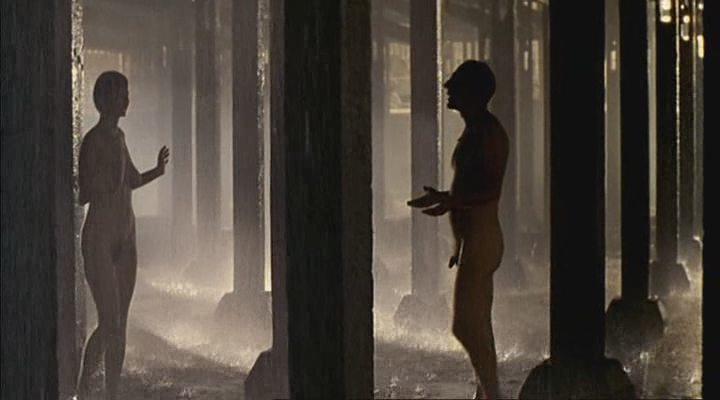 Кадр из фильма Среди гигантов / Among Giants (1998)
