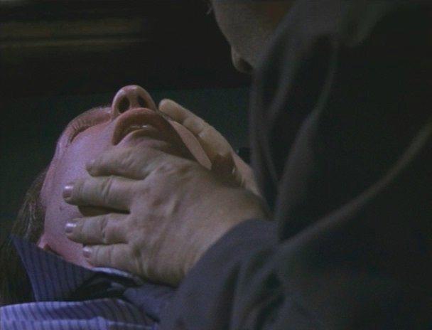 Кадр из фильма Собиратель костей / Bone Daddy (1998)