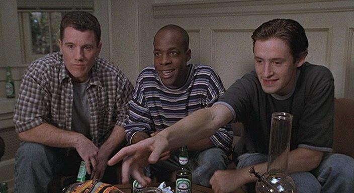 Кадр из фильма Мертвец в колледже / Dead Man on Campus (1998)