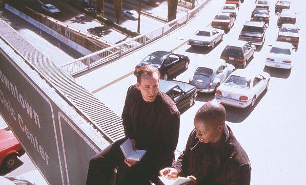 Кадр из фильма Город Ангелов / City of Angels (1998)