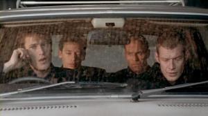 Кадры из фильма Карты, деньги и два ствола / Lock, Stock and Two Smoking Barrels (1998)