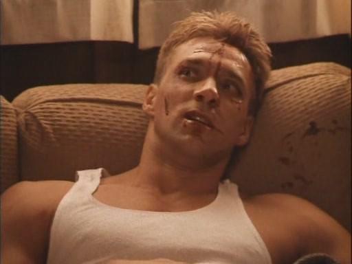 Кадр из фильма Беглец / Spoiler (1998)