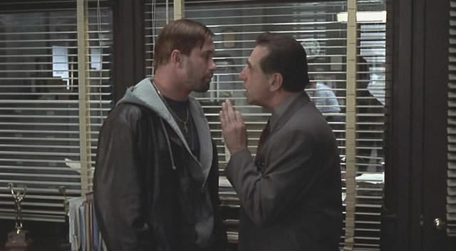 Кадр из фильма Один крутой полицейский / One Tough Cop (1998)