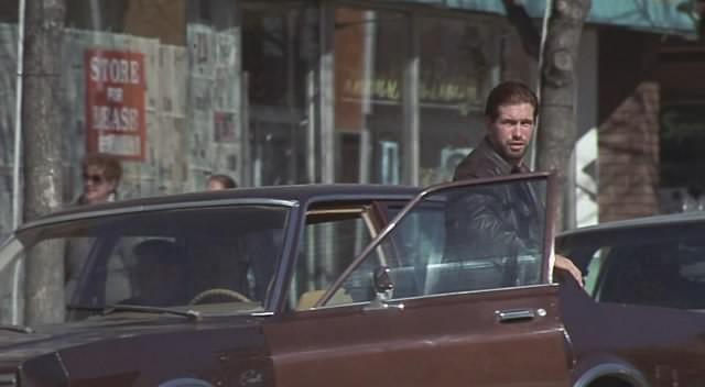 Кадр из фильма Один крутой полицейский / One Tough Cop (1998)