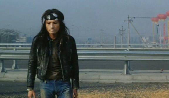 Кадр из фильма Пекинский рок / Bak Ging lok yue liu (2001)