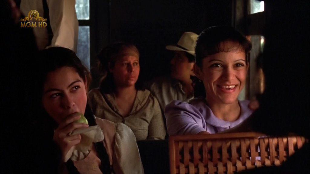 Кадр из фильма Времена Бабочек / In the Time of the Butterflies (2001)