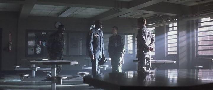 Кадр из фильма Последний замок / The Last Castle (2001)