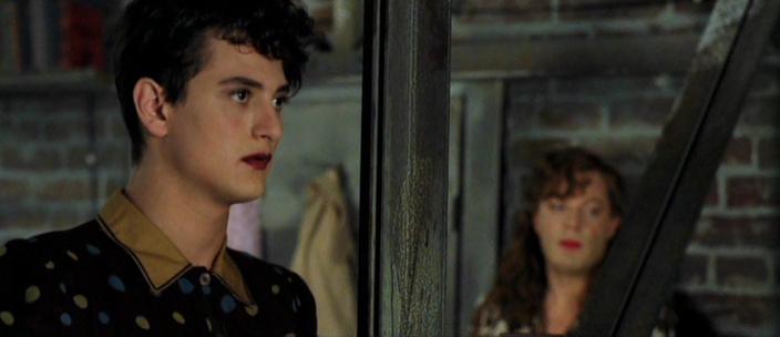 Кадр из фильма Диверсанты / All the Queen's Men (2001)