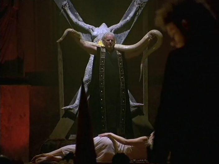 Кадр из фильма Фауст: Любовь проклятого / Faust: Love of the Damned (2001)