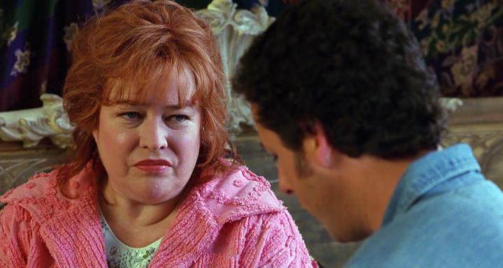 Кадр из фильма Маменькин сыночек / The Waterboy (1998)