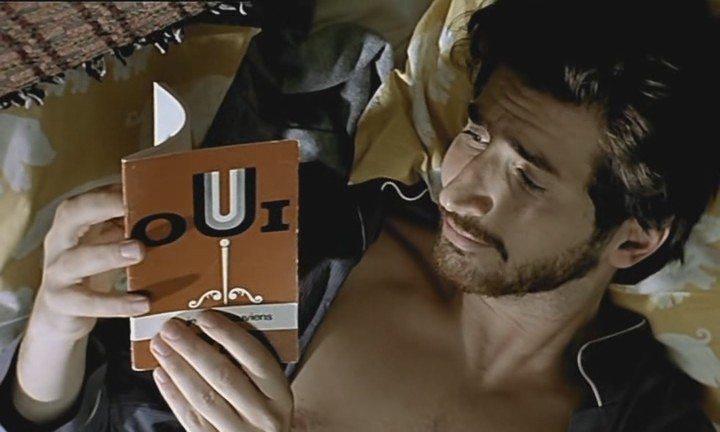 Кадр из фильма Бог большой, я маленькая / Dieu est grand, je suis toute petite (2001)