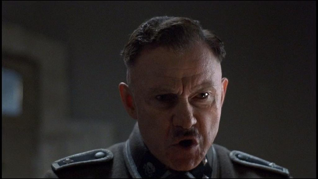 Кадр из фильма Серая зона / The Grey Zone (2001)