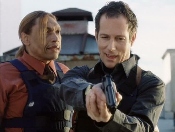 Кадр из фильма Искусство пули / The Art of a Bullet (1999)